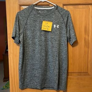 Under armour size small loose fit heat gear shirt sleeve gray/ white mix